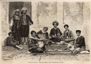 Et jødisk orkester, i Tlemcen, alltid sammensatt av 5 instrumenter: rbab monteres på 2 strenger; kouistra, en slags lut; kamendja, eller fiolin; centihren, en slags flat trapesveske og derbouchaen, en slags tamburin i jord; alle mu av French School