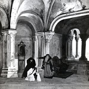 Akt IV, Scene 2 av Pelleas et Melisande av Debussy, fra et fotografi av den første produksjonen i april, 1902 av operaen på Opera-Comique i Paris, illustrasjon i Theatre magazine, juni, 1902 (l av French School