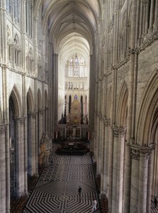 Amiens katedral: interiør (sum 80) av French School