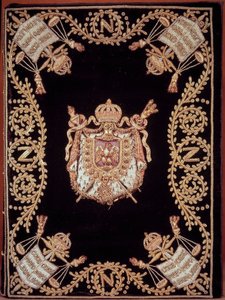 Omslag til en av de tolv originalutgavene av "Code civil des francais"" utgitt av Napoleon Bonaparte 21.03.1804. Den er innbundet i fløyelsbroderi av gull og sølv med rettferdighetsemblem og keiserens våpen. fransk lov om borgerrettigheter. B.N av French School
