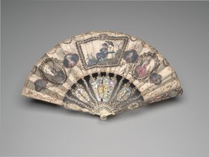 Sammenleggbar vifte med en kinoseriescene, portretter, pastorale figurer og stilleben, ca. 1780-tallet (elfenben, forgylling, perlemor, glass eller bergkrystall, og limperle (senere)) av French School