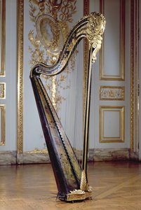 Harpe tilhørende dronning Marie Antoinette (malt og forgylt tre)