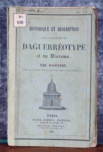 Historie og beskrivelse av prosessene til Daguerreotype og Diorama, manual som fulgte med kameraet markedsført av Daguerre og Giroux i 1839 av French School