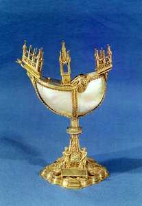 Røkelsesholder i form av en båt, fra Treasure of Chartres (gull og perlemor) av French School
