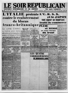 Journalistikk. Pressensur under krigen: hvite spalter for artikkelen med tittelen "Den frie journalistens fire bud"". Overskriftene: «Italia protesterer mot styrkingen av den fransk-britiske blokaden», USSR og Japan vil signere en i av French School