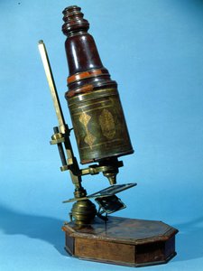 Mikroskop (tre og messing)