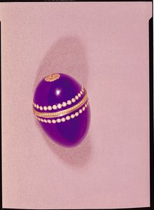 Necessaire i form av et egg, Sevres, 1775 (keramikk) av French School