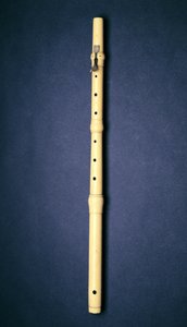 Entanget fløyte, laget av Naust, Paris, ca. 1725 av French School