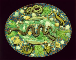 Oval tallerken med fisk og reptiler, reproduksjon av Bernard Palissy ware (keramikk) av French School