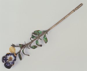 Fjærpennholder med stemorsblomst, 1862 (sølv og emalje) av French School