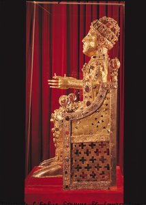 Relikviestatue av Saint Foy, ca. 980 (gull, sølv, tre, edelstener og halvedelstener) (se 121295 og 162668)