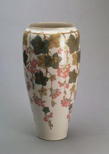 Sevres vase, med overglasurdekor (porselen) av French School