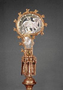 The Crozier of the Abbedses of the Cistercian Convent Abbaye du Lys (forgylt sølv og bergkrystall) av French School