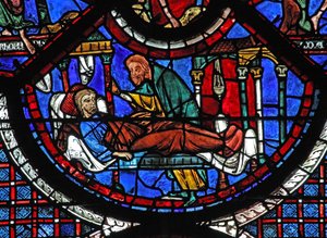 Det barmhjertige samaritanske vinduet: samaritanen tar seg av den sårede mannen (w44) av French School