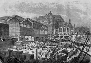 Transformations de Paris sous le Second Empire , Paris haussmannien : vue du nouveau pavillon des Halles centrales av French School