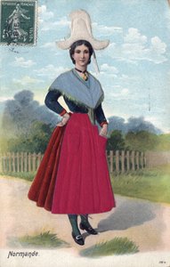 Kvinne i tradisjonell drakt fra Normandie C. 1910 - Kvinne i tradisjonell drakt fra Normandie av French School