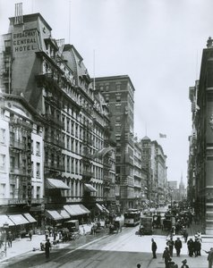Broadway ser nordover fra Bond Street, New York City av G.P. Hall und Sohn