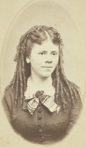 Uten tittel Portrait of Woman, 185099. av G. C. Gilchrest