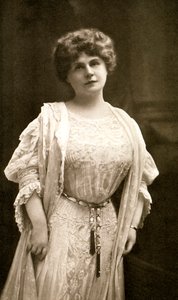 Marie Corelli , britisk forfatter, 1909. av Gabell
