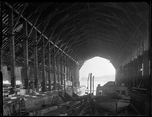 Devonport Dockyard, South Yard, overdekket slip nr. 1, Devonport, Plymouth, 1942.