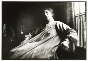 Portrett av en ukjent kvinne hjemme hos Breitner av George Hendrik Breitner
