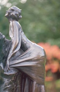 Wendy, detalj fra statuen av Peter Pan, 1912 (bronse) (detalj)