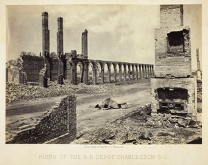 Ruiner av jernbanedepotet i Charleston, South Carolina av George N. Barnard