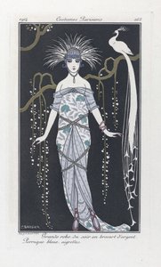 Stor aftenkjole i sølvbrokade. Blå parykk, emblemer, fra Costumes Parisiens, pub.1914 (stensiltrykk) av Georges Barbier
