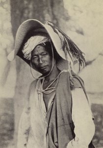 Burma: En Shan-handler i varmehatten sin (s/hvitt-bilde) av Georges Bertin Scott