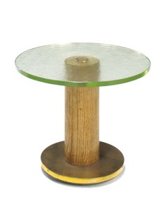 Et bord i eik, glass og messing, ca. 1930