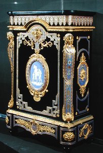 Skjenk, ca. 1855 (ibenholt, bronse og malt emalje) av Georges and Legost Achille (fl.1855) Monbro