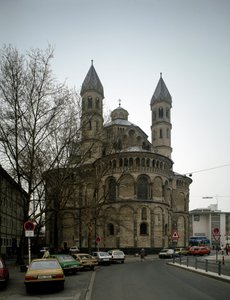 Romansk kunst: utsikt over Apotres-kirken av German School
