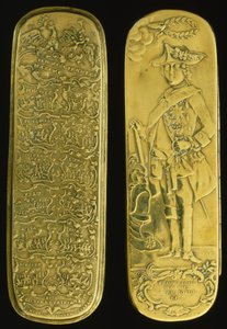 Tobakksboks som viser Frederick II og hans seire (messing)