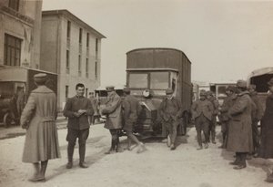 Album "Pictures of War II": Italienske soldater i Gradisca Sagrado, Gorizia, Italia (s/hv-bilde)