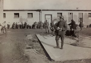 Album "Pictures of War II": Italienske soldater i Gradisca Sagrado, Gorizia, Italia (s/hv-bilde)