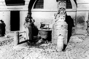 Kvinner ved en fontene av Giovanni Battista Simone Unterveger