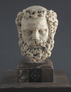 Hodet til en skjeggete mann av Giovanni Pisano