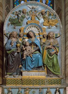 Jomfruen og barnet med Saint Madeleine og Saint John Evangelist Marmor og terrakotta polykrom av Giovanni della Robbia (1469-1529) Firenze, Santa Croce-kirken, Cappella Pulci