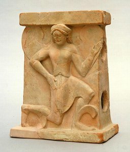 Keramisk alter med Iris, ca. 500 f.Kr. (keramikk) av Greek