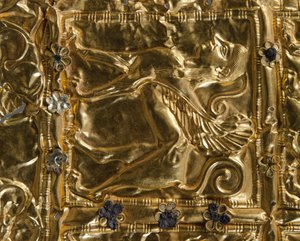 Detalj av en folie med preget dekor fra Delphi (gull) av Greek