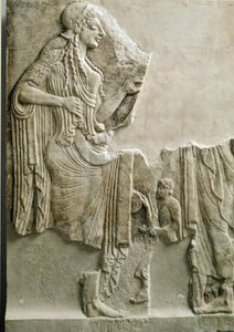 Gresk antikvitet: "" en familie som ofrer gudinnen Athena"" Lavt relieff. 550 f.Kr. Fra akropolis i Athen. Athen, Akropolis-museet av Greek