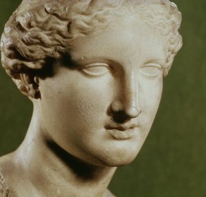 Leder for Artemis (marmor)