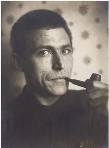 Selvportrett av Gustav Klutsis