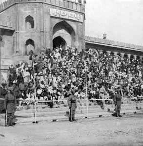 Tilskuere ved Jumma Masjid, Bangalore, India, 1900-tallet.
