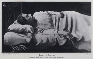 Done to Death, Elizabeth Ryan død i Newcastle Workhouse (s/hv-bilde) av Harold Hume Piffard