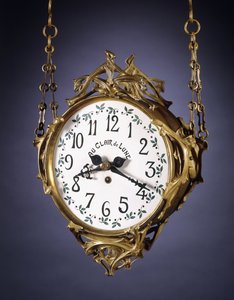 En hengende klokke med dobbel skru av Hector Guimard