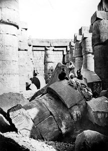 Tempelinteriør, Karnak, Nubia, Egypt, 1887 av Georges Henri Bechard