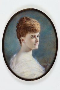 En dame i en hvit kjole, sannsynligvis Frances Evelyn (Daisy) Greville, født Maynard, Lady Brooke, senere grevinne av Warwick av Henry (attr.to) Van der Weyde