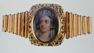 Miniatyr av Queen Victoria satt i et gullarmbånd (emalje på porselen og gull)