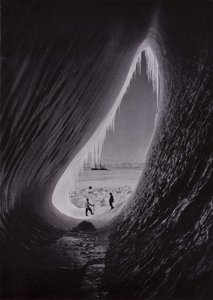Grotte i et isfjell; Terra Nova i det fjerne (s/hvitt bilde) av Herbert Ponting